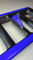 Zoomed-in shot of the grip section and attachment point on the Heavy Duty Camber Row Barbell, emphasizing its modular and ergonomic design.