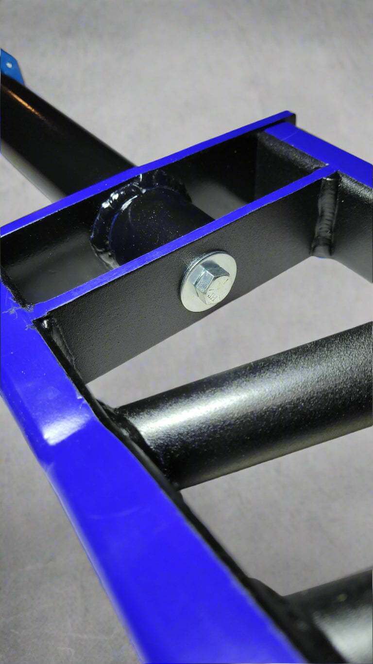 Detail view of the bolt-secured joint on the Heavy Duty Camber Row Barbell, highlighting its durable construction for intense lifting sessions.