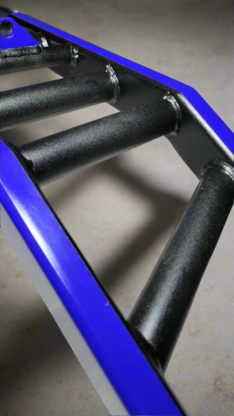 Angled perspective of the textured grip handles on the Heavy Duty Camber Row Barbell, designed for secure and customizable lifting comfort.